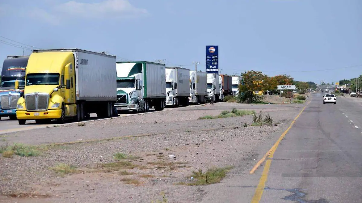 Bloqueo carretero en Vícam yaquis carretera (8)